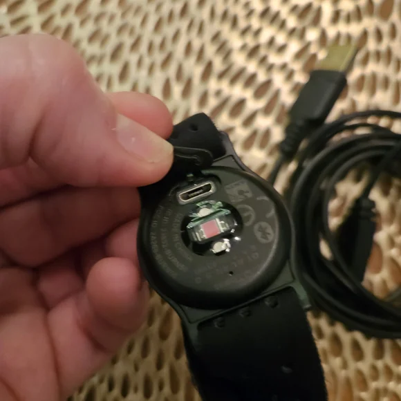 Orange theory OTBeat burn 5.0 heart rate monitor - Picture 3 of 3